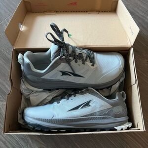 Altra Lone Peak 9 Sneakers Size 9.5 men’s